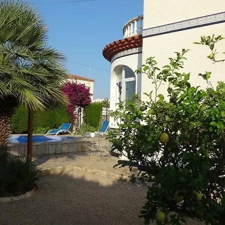 Casa Costa Dorada