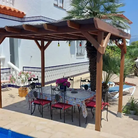 Casa Costa Dorada Tatil Evi Les Tres Cales