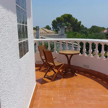 Casa Costa Dorada * Les Tres Cales